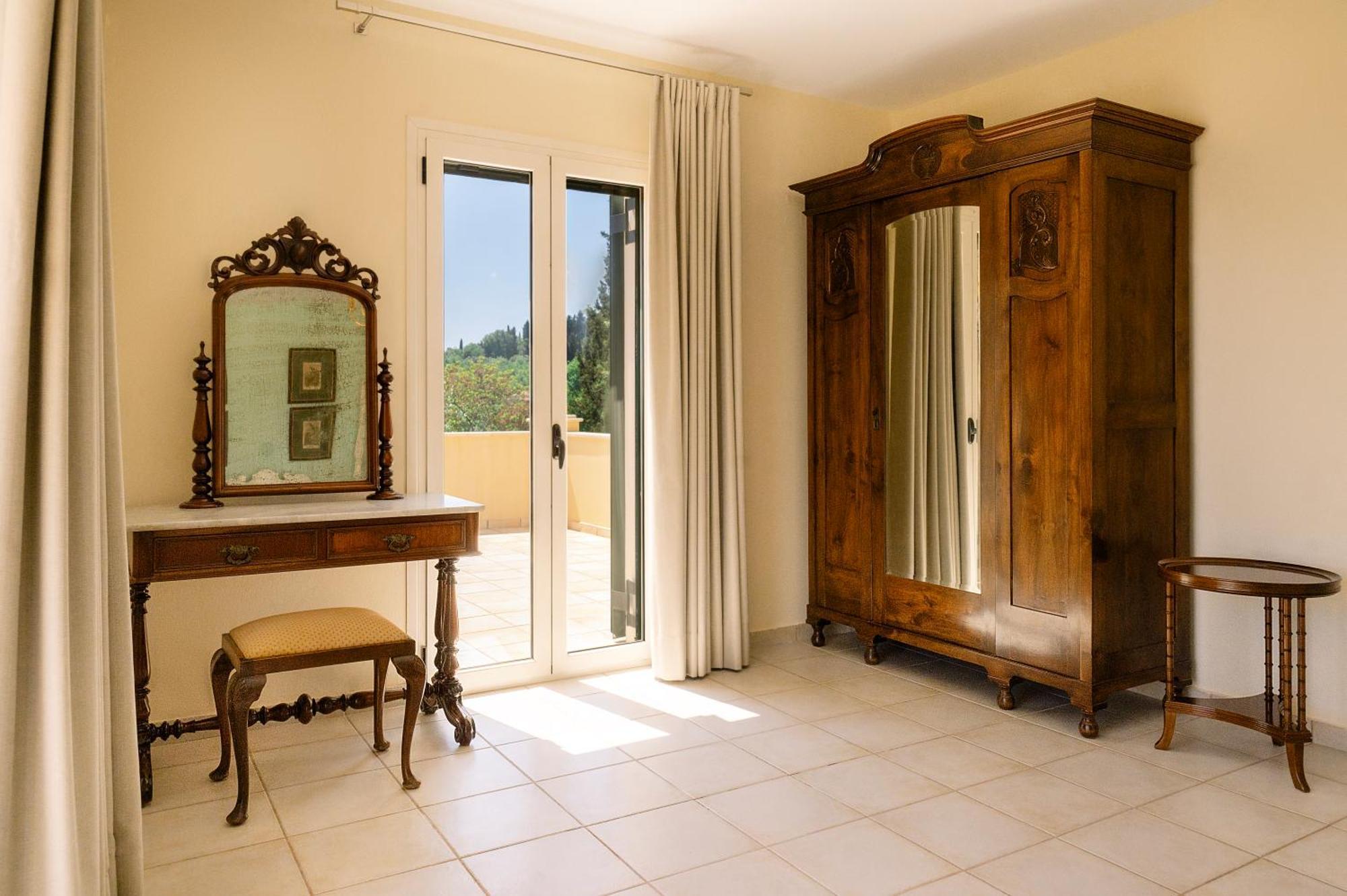 Villa Fioraki Pouládes Exteriör bild