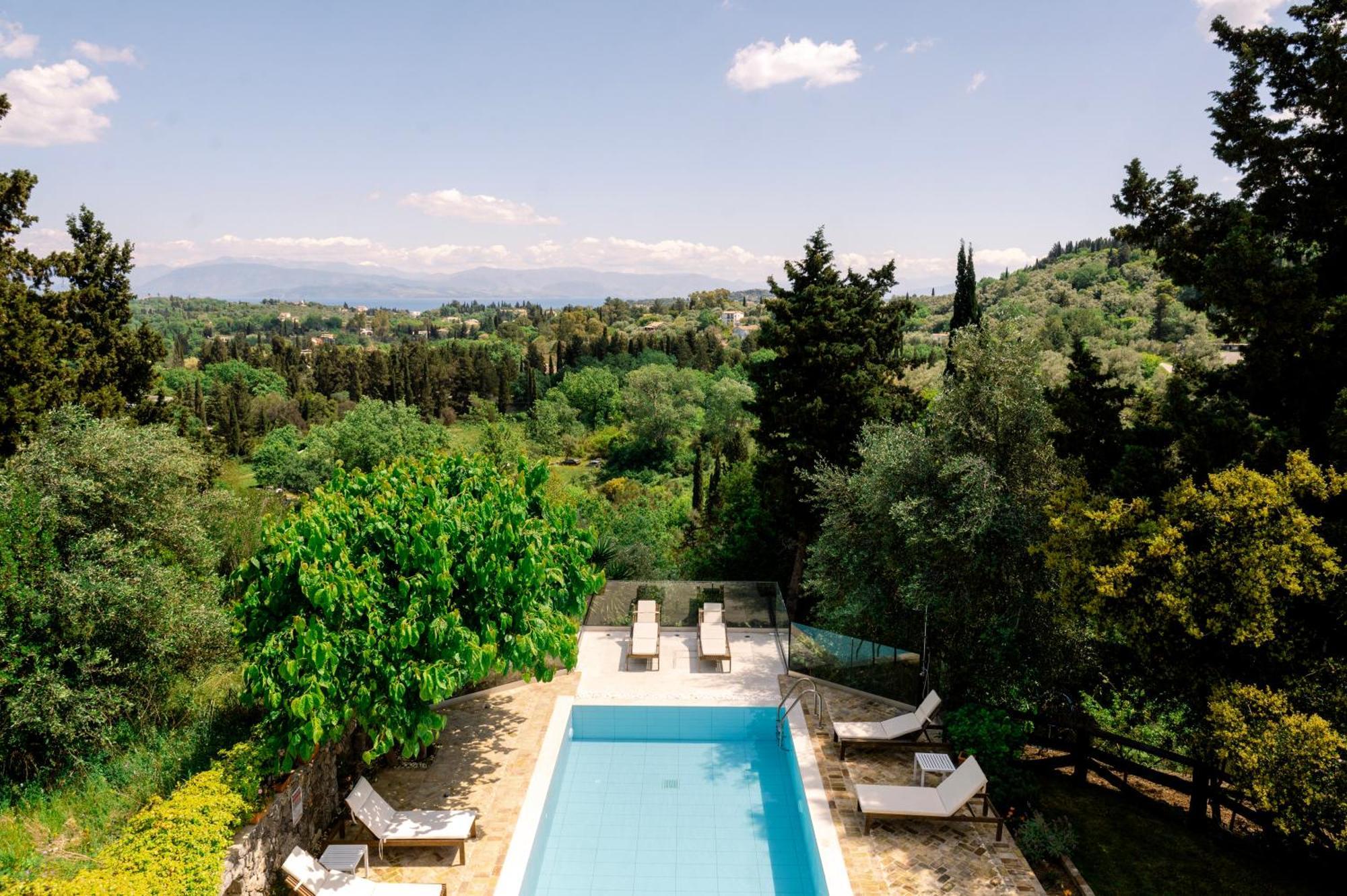 Villa Fioraki Pouládes Exteriör bild