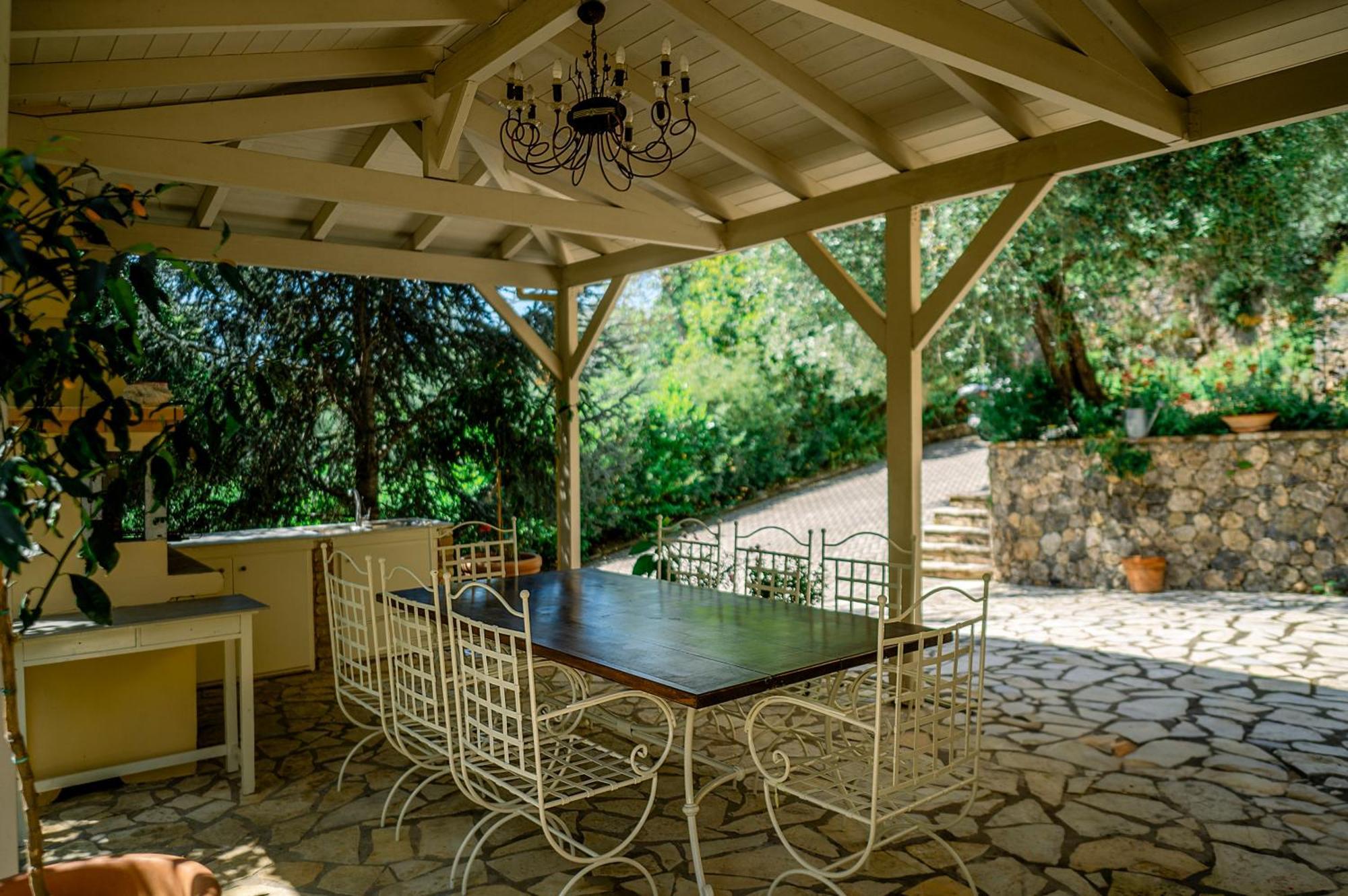 Villa Fioraki Pouládes Exteriör bild