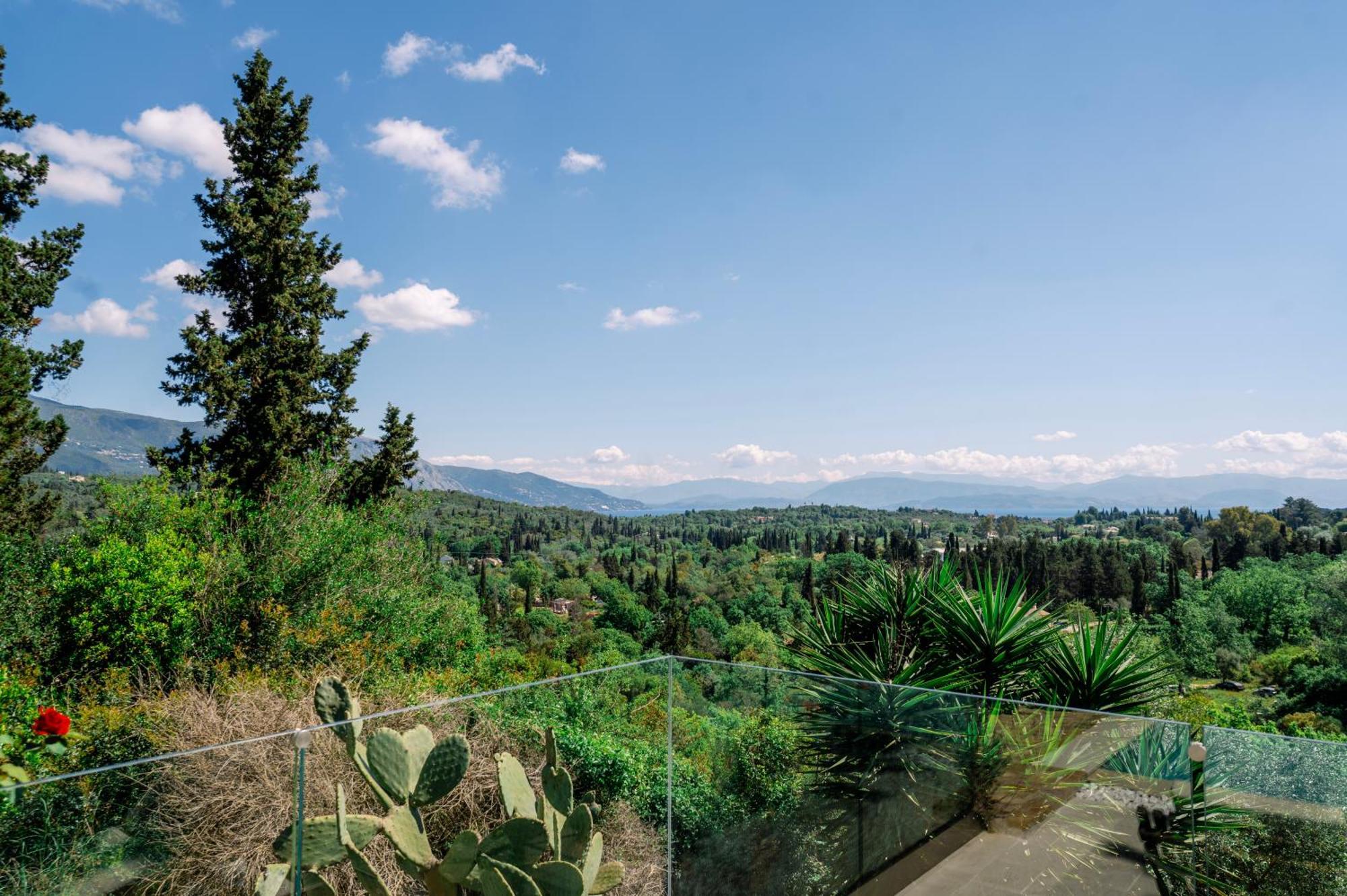Villa Fioraki Pouládes Exteriör bild
